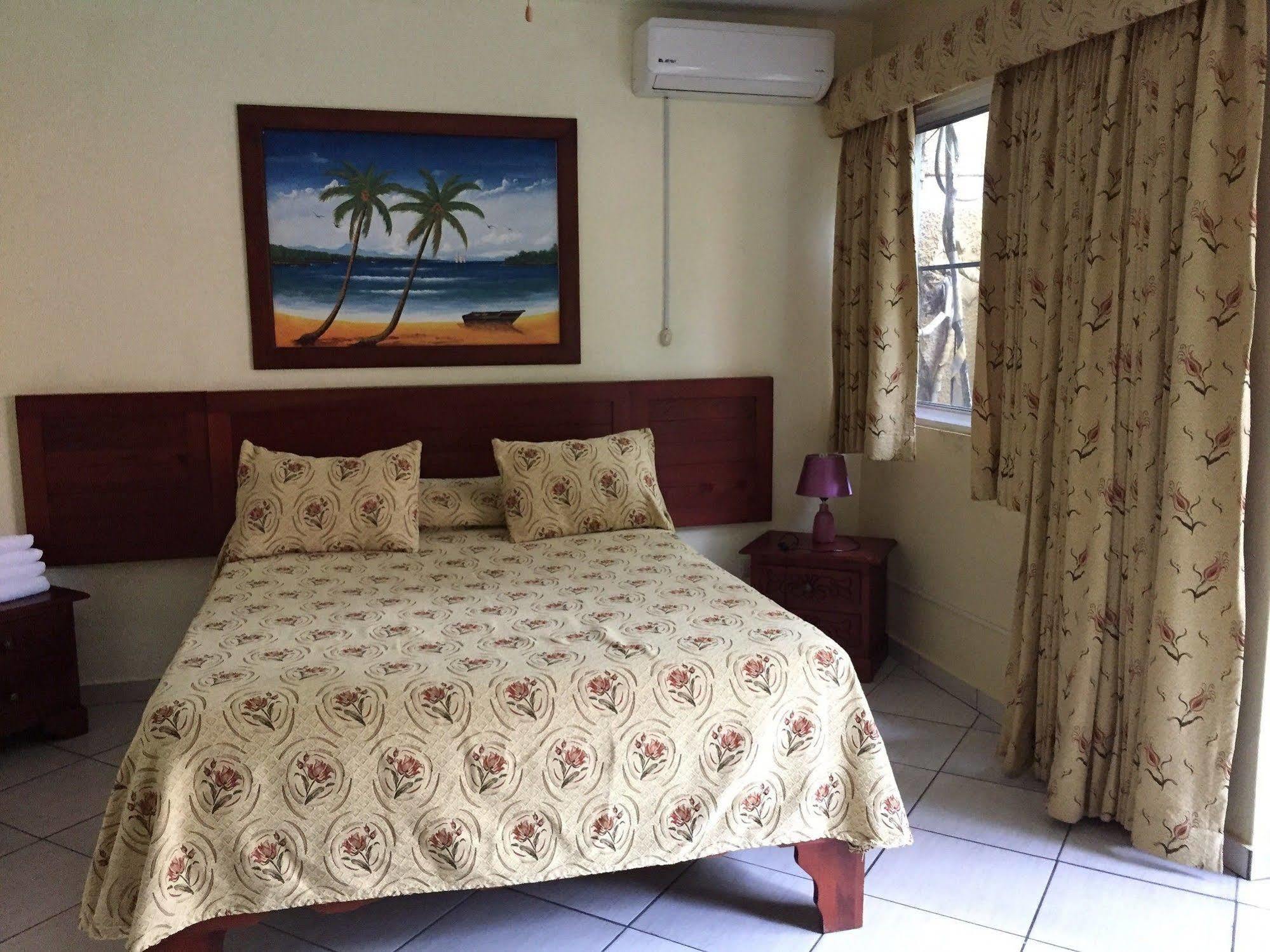 Hotel Seabreeze Sosua El Batey エクステリア 写真